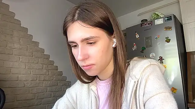 ElsieKuhlmann live XXX chat