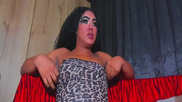 RobertaxGutierrez Show in webcam