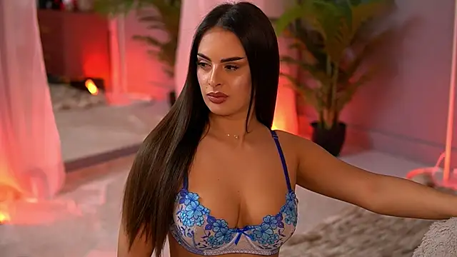 AlmaLuv's Live XXX Chat