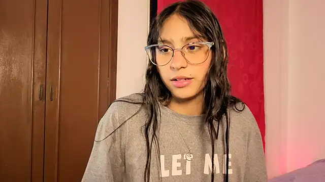 PaulaCutexs élő XXX-chatje