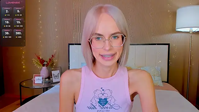 XXX chat uživo modela bellatip