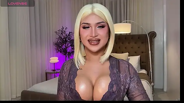Your_Majesty_Tyra: вебкам-шоу