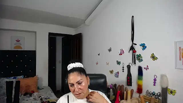 Chatroom XXX en direct de mature_bigboobs10