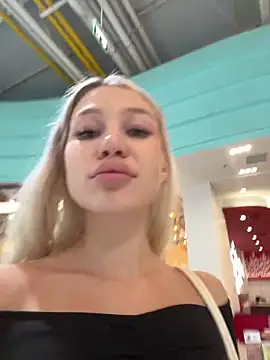 Show de Kiss_Auroraa na webcam