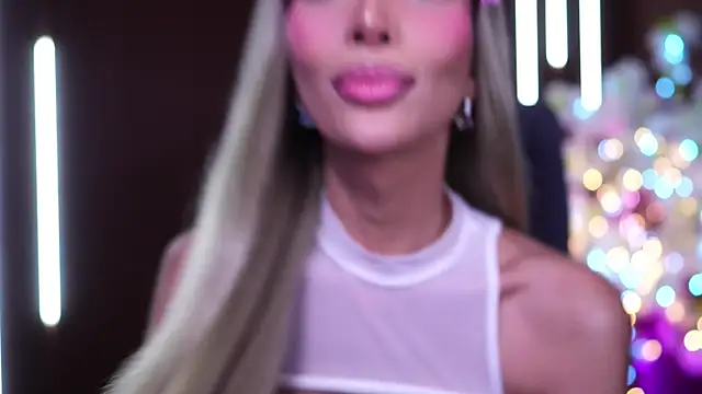 xxforyoureyesonlyxx's Webcam Show