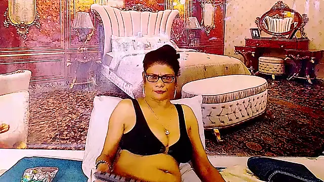 IndianAllure Obrolan Langsung XXX