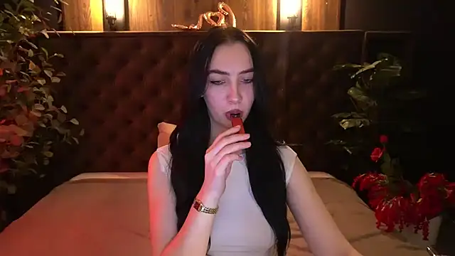 دردشة WildKittenX_ الجنسية المباشرة