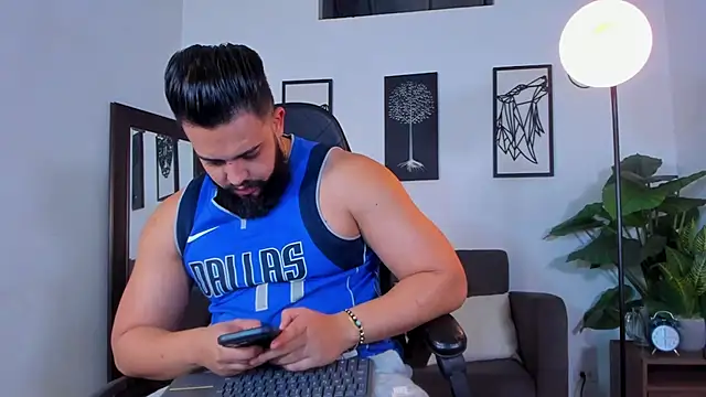 Pokazy przed kamerką – Justin_kingX7
