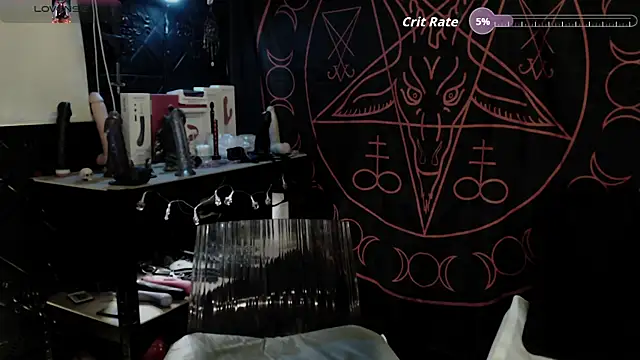 Evil_Queen_666 即時 XXX 聊天