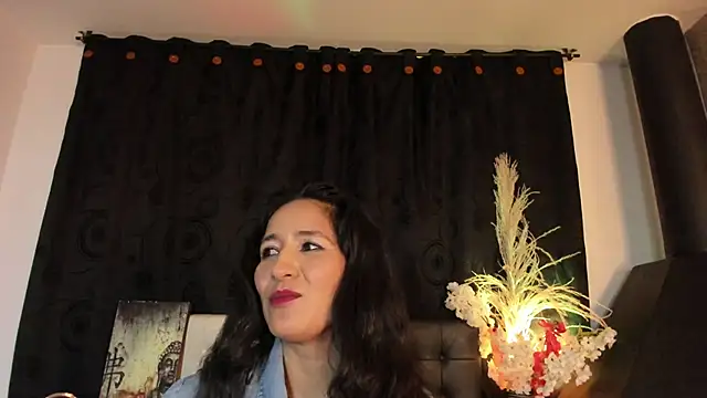 Chat XXX ao vivo de Vicky_Angeel
