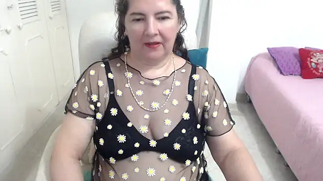 Онлайн чат XXX leonela_69
