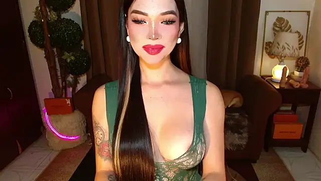 MouthWatering_Ayesha's Webcam Show