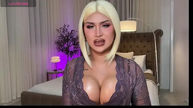 Your_Majesty_Tyra's Webcam Show