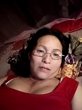 Chatroom XXX en direct de Cucci07