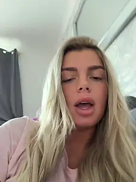 Irish_BarbieMilfx Chat XXX in diretta