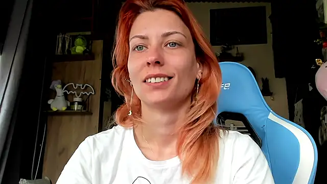 karo123421 élő XXX-chatje