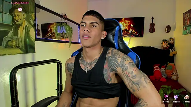 Damian_latinxxx 网络视讯表演