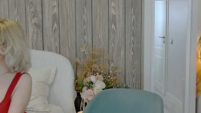 ClassyTinaa Webcam show