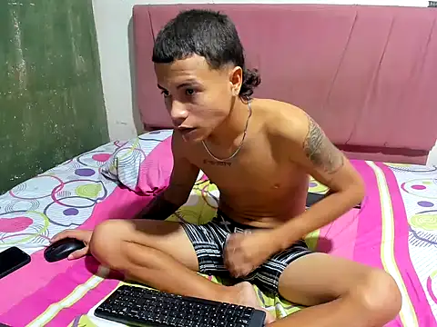 Nikoll_couplee Live XXX-chat
