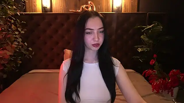 WildKittenX_'s Live XXX Chat