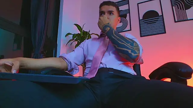 ALPHA_DOMINUS_'s Live XXX Chat