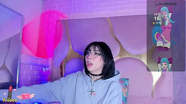 NaniiSisy's Live XXX Chat