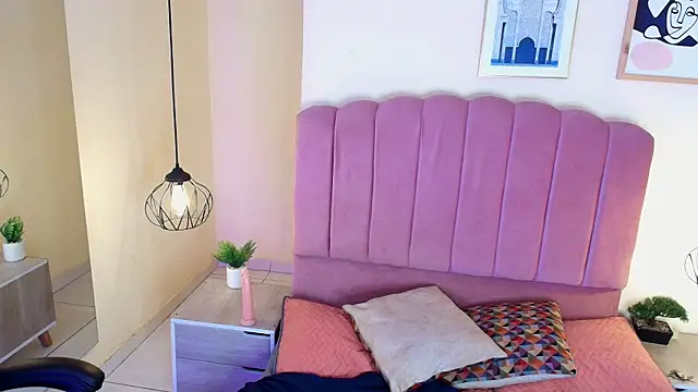Hanabie_'s Live XXX Chat
