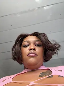Chatroom XXX en direct de Iam-Sharifa