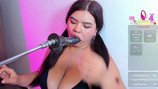 klhoe_boobs 即時 XXX 聊天