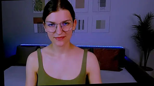 AnnaThorne's Live XXX Chat