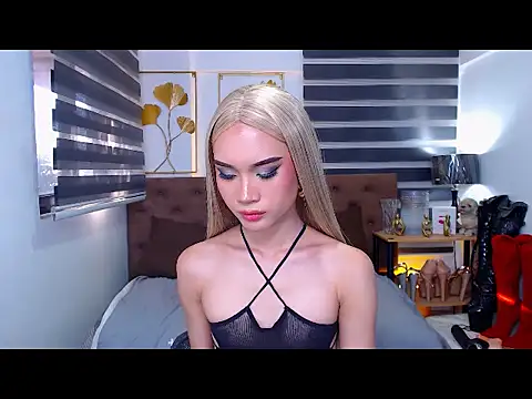 JuicyCockThea: вебкам-шоу