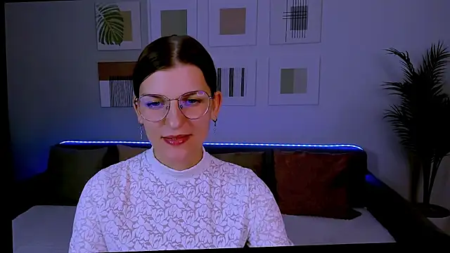AnnaThorne élő XXX-chatje