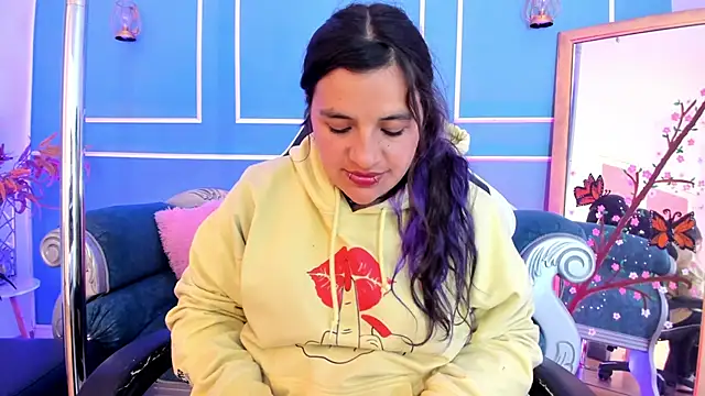 TaraTaylorr – Naživo XXX chat