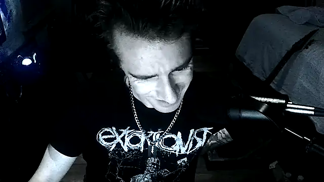 Webkamerová show LEVIATHANX666
