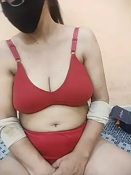 Rising_Queen's Webcam Show