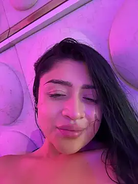 lucianaroy's Live XXX Chat