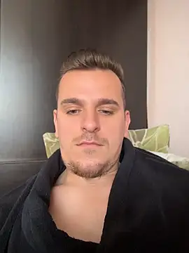 Вебкам-шоу Huge_cock22cm