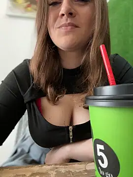 Chat +18 de CrazyTori ao vivo