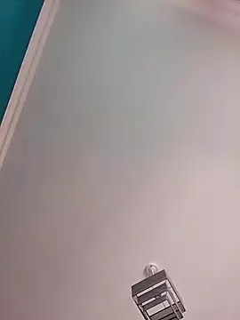 Lyvera Webcam show