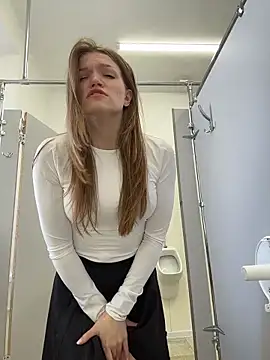 StreetSquirt Live XXX-Chat