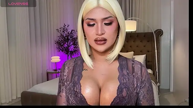 Your_Majesty_Tyra ওয়েবক্যাম শো