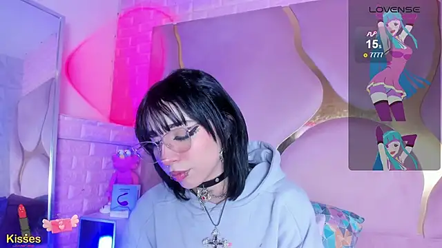 NaniiSisy's Live XXX Chat