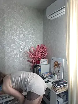 stellahere8 live XXX chat
