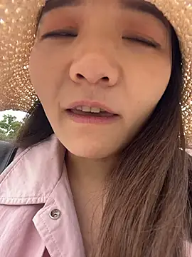xiaochengzi505 在線直播表演