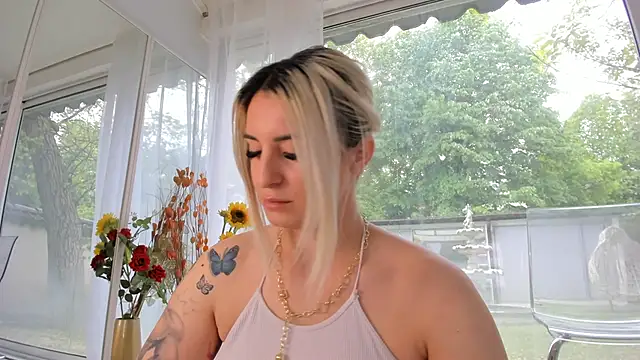 Živý XXX chat Ella_Vee