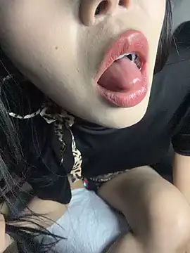 kiki-chloe Webcam show