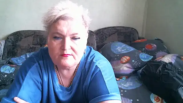 Show modela Lana555 na web-kameri
