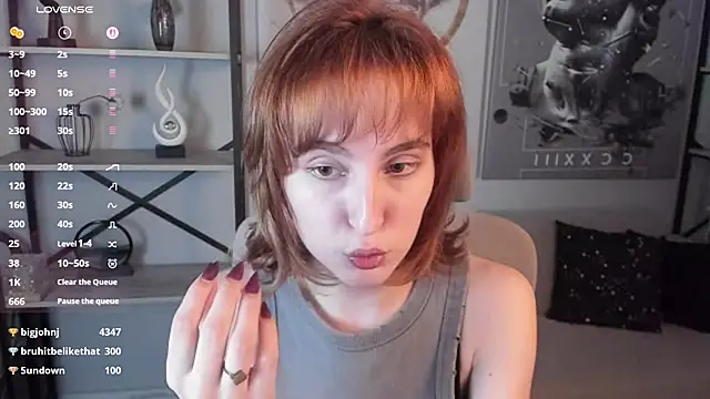 LuxRayin Live XXX chat