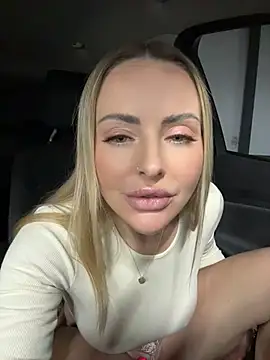 EmaSalis' Webcam Show