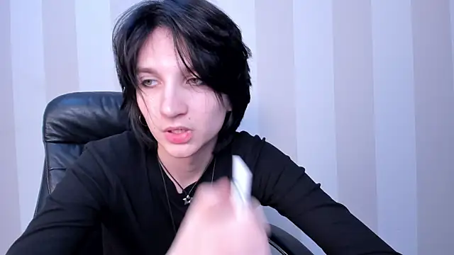 عرض كام AdonBev